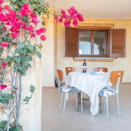 Sardegna Vista Mare E Piscina Holiday home *