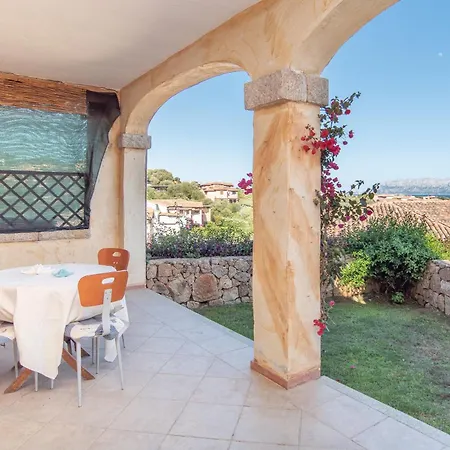 Будинок відпочинку Sardegnaot Vista Mare Piscina E